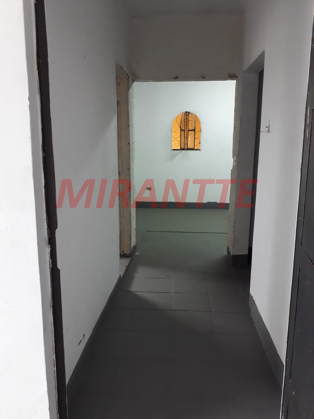 Comercial com 3 quartos em Jardim Maria Dirce