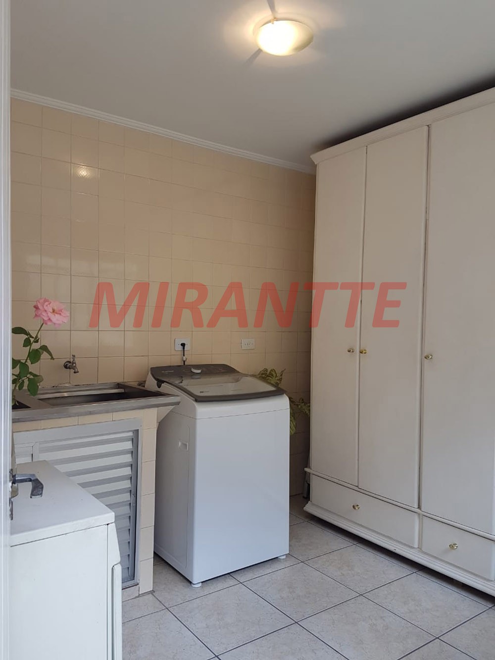 Casa terrea de 228m² com 3 quartos em Água Fria