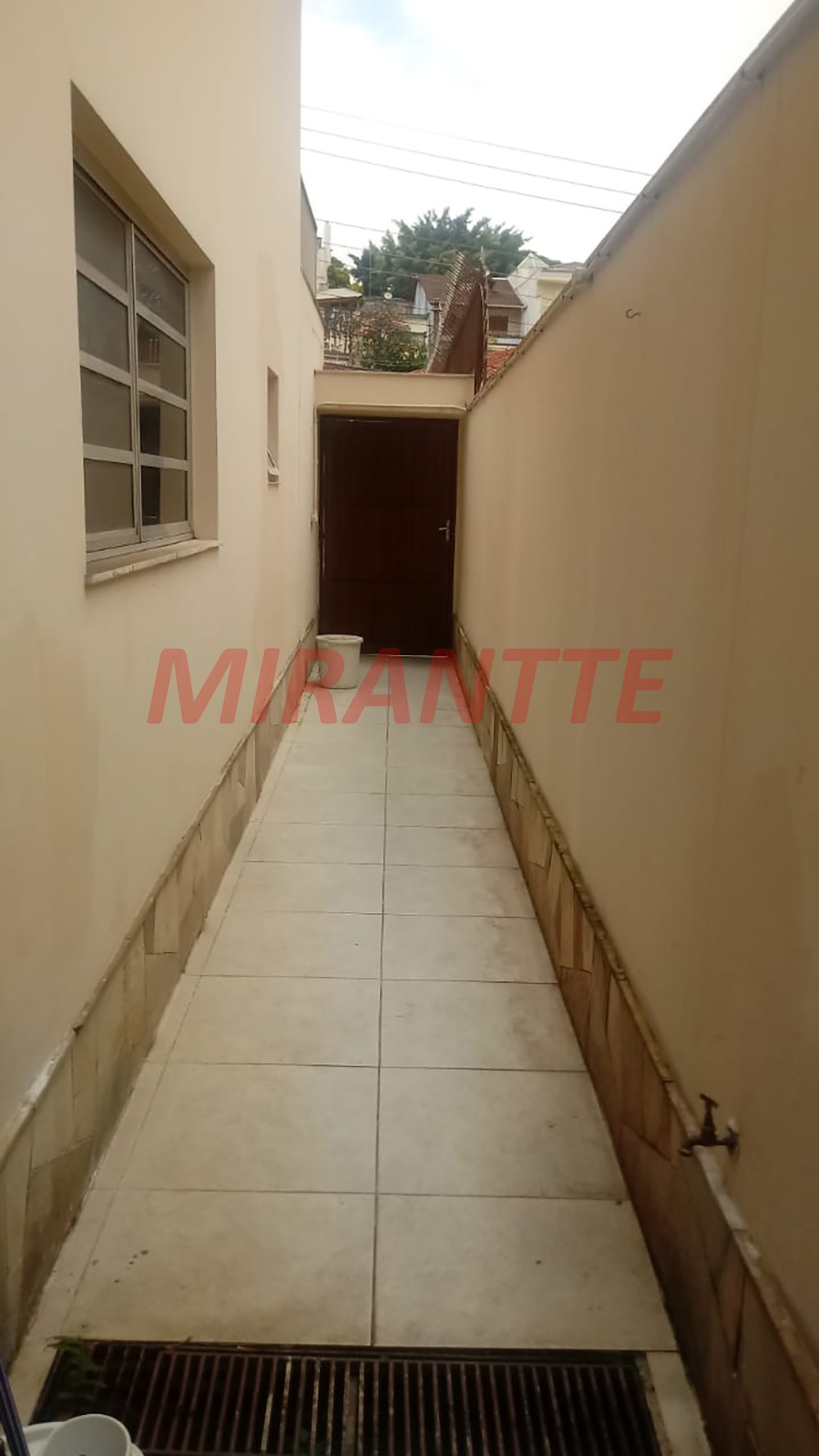 Sobrado de 331m² com 8 quartos em Jardim França