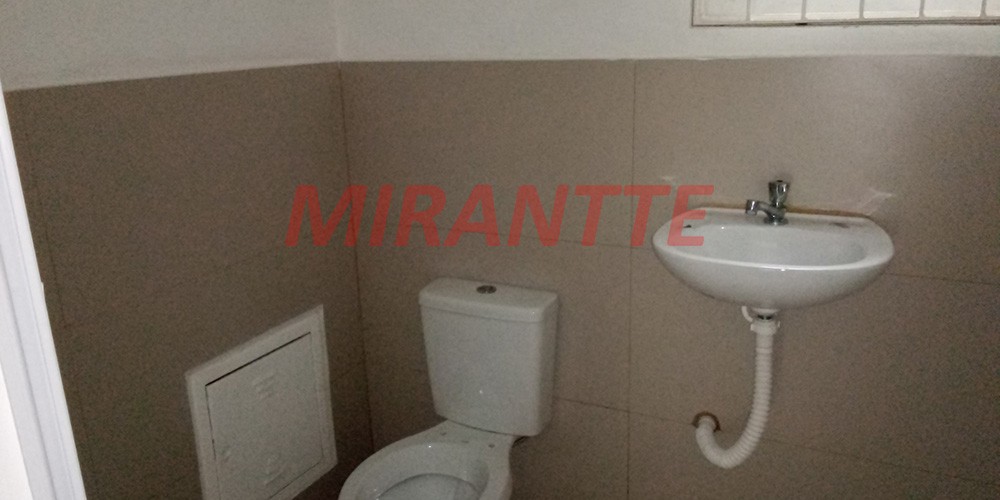 Comercial em Santana