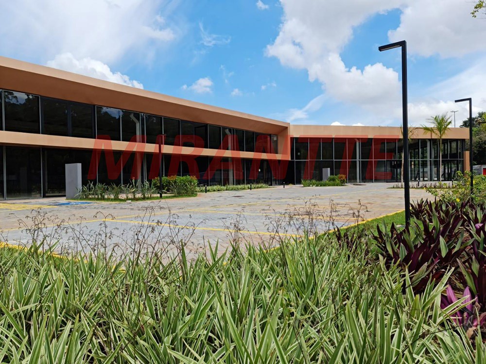 Comercial de 433m² em Santana