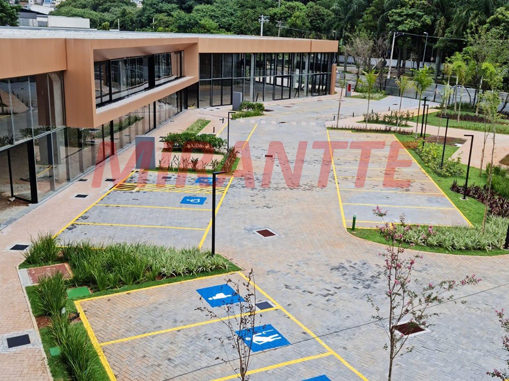 Comercial de 433m² em Santana
