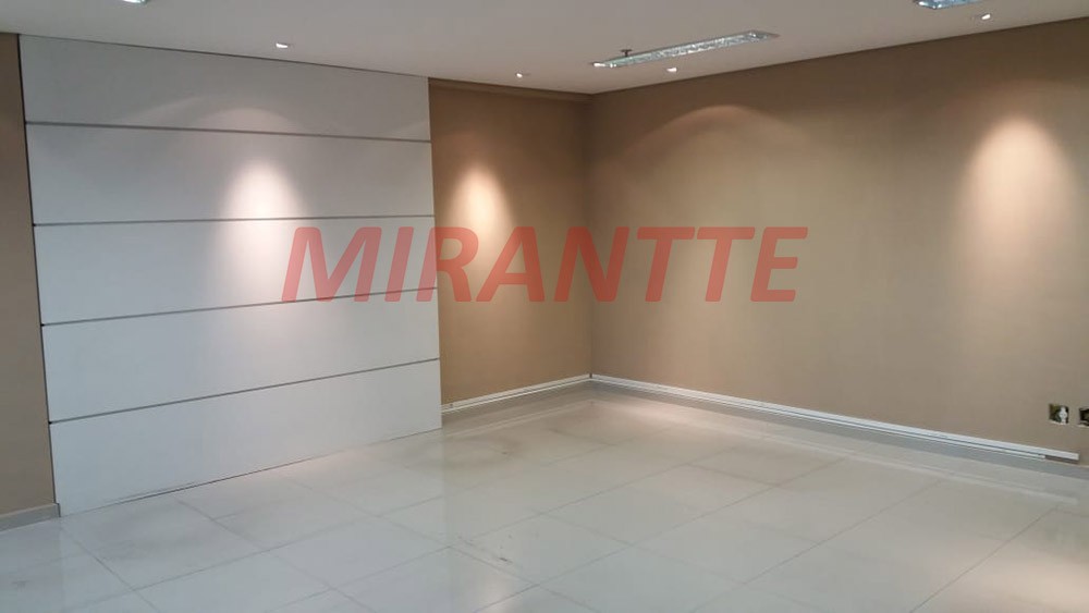 Comercial de 42m² em Santana