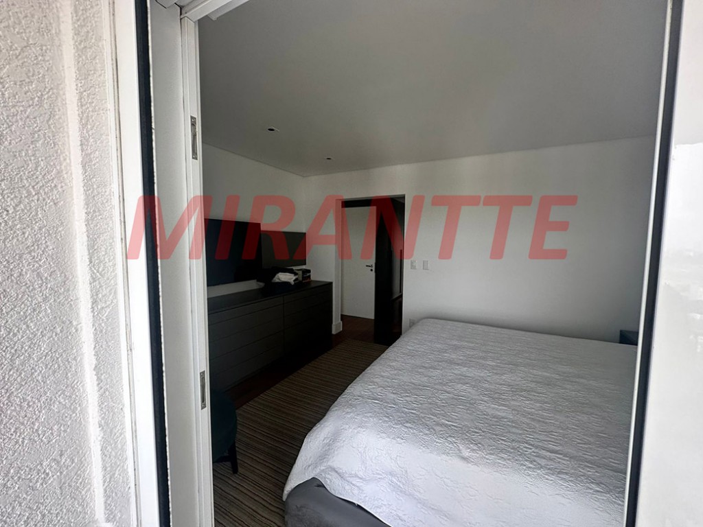 Apartamento com 4 quartos em Santana