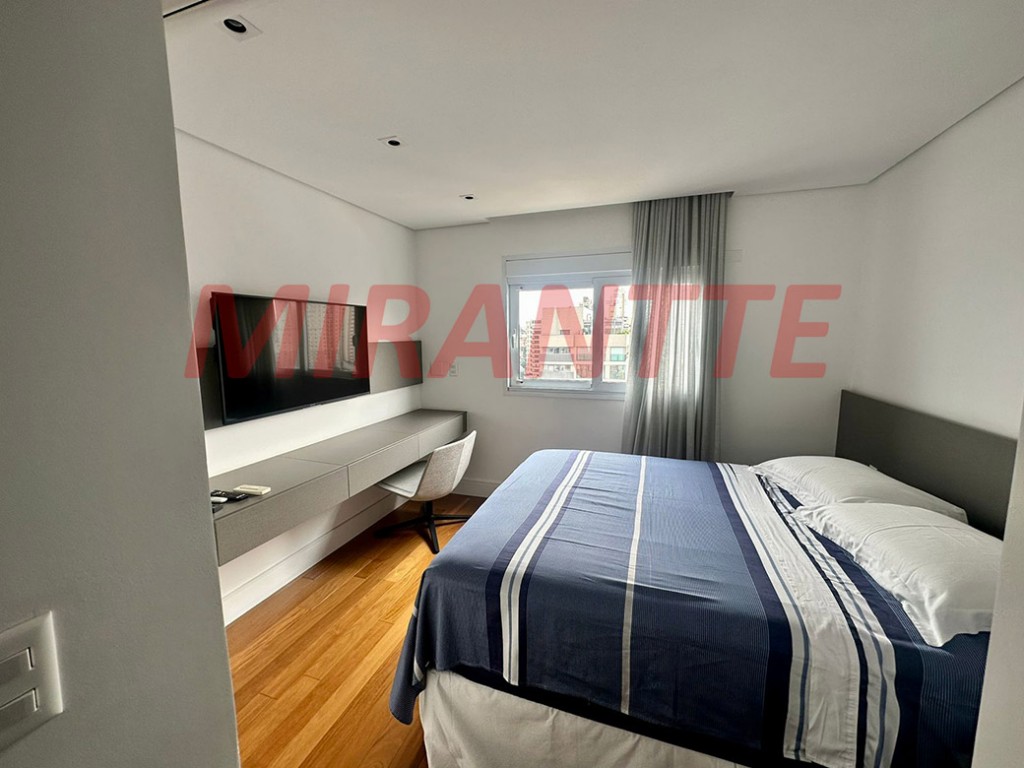 Apartamento com 4 quartos em Santana