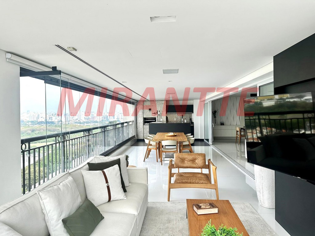 Apartamento com 4 quartos em Santana