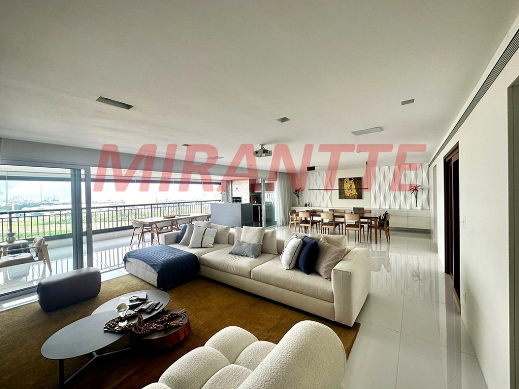 Apartamento com 4 quartos em Santana