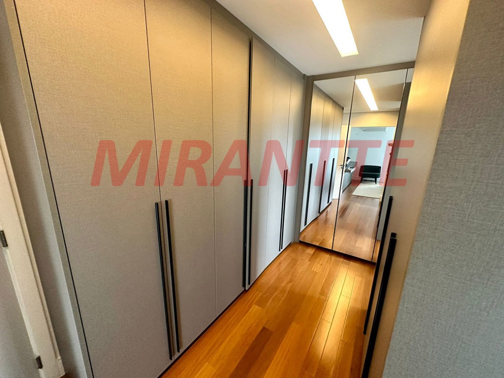 Apartamento com 4 quartos em Santana