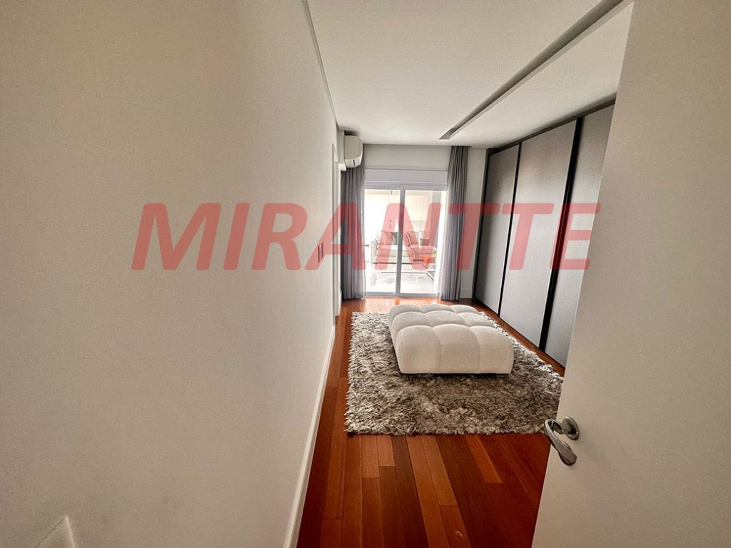Apartamento com 4 quartos em Santana