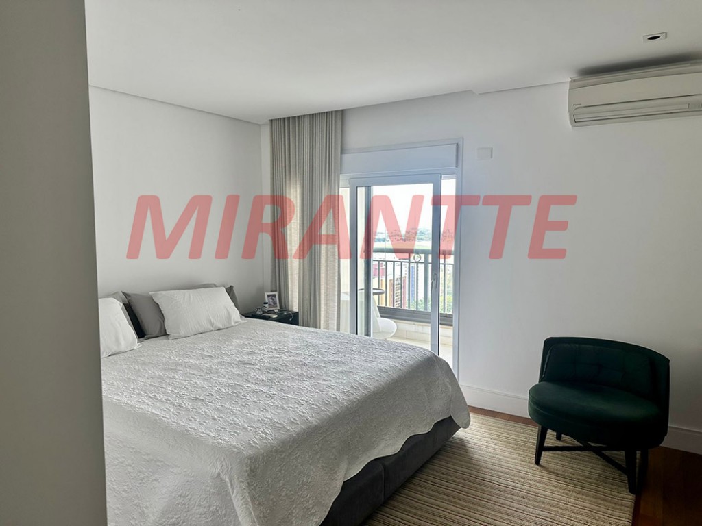 Apartamento com 4 quartos em Santana