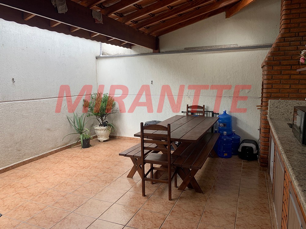 Sobrado de 132m² com 4 quartos em Jaçana