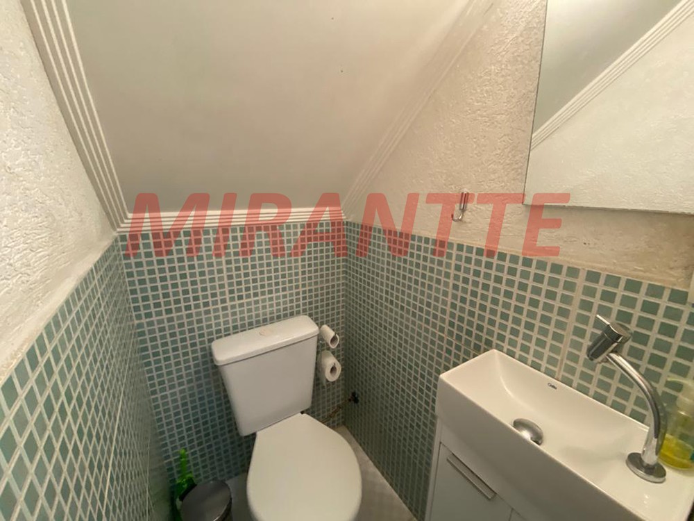 Sobrado de 132m² com 4 quartos em Jaçana