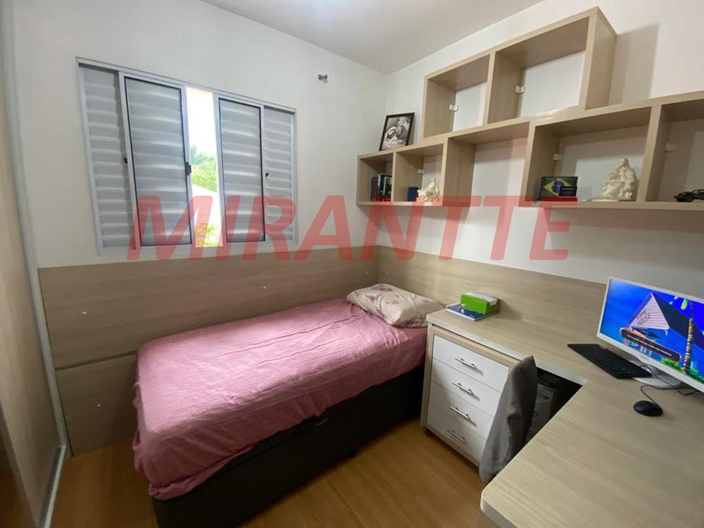 Sobrado de 132m² com 4 quartos em Jaçana