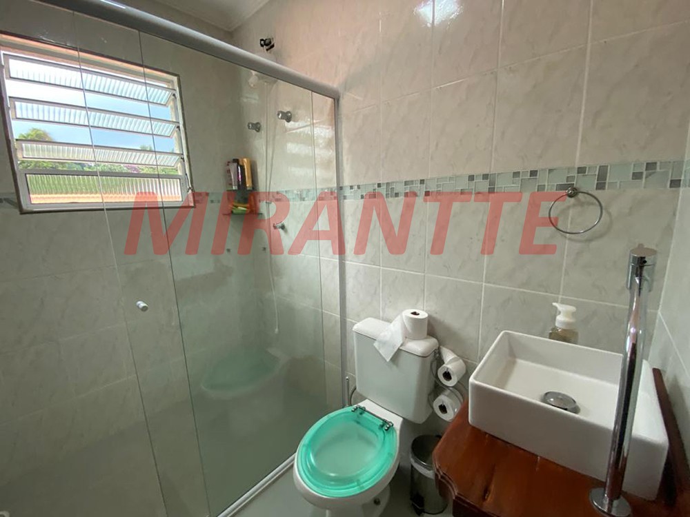 Sobrado de 132m² com 4 quartos em Jaçana