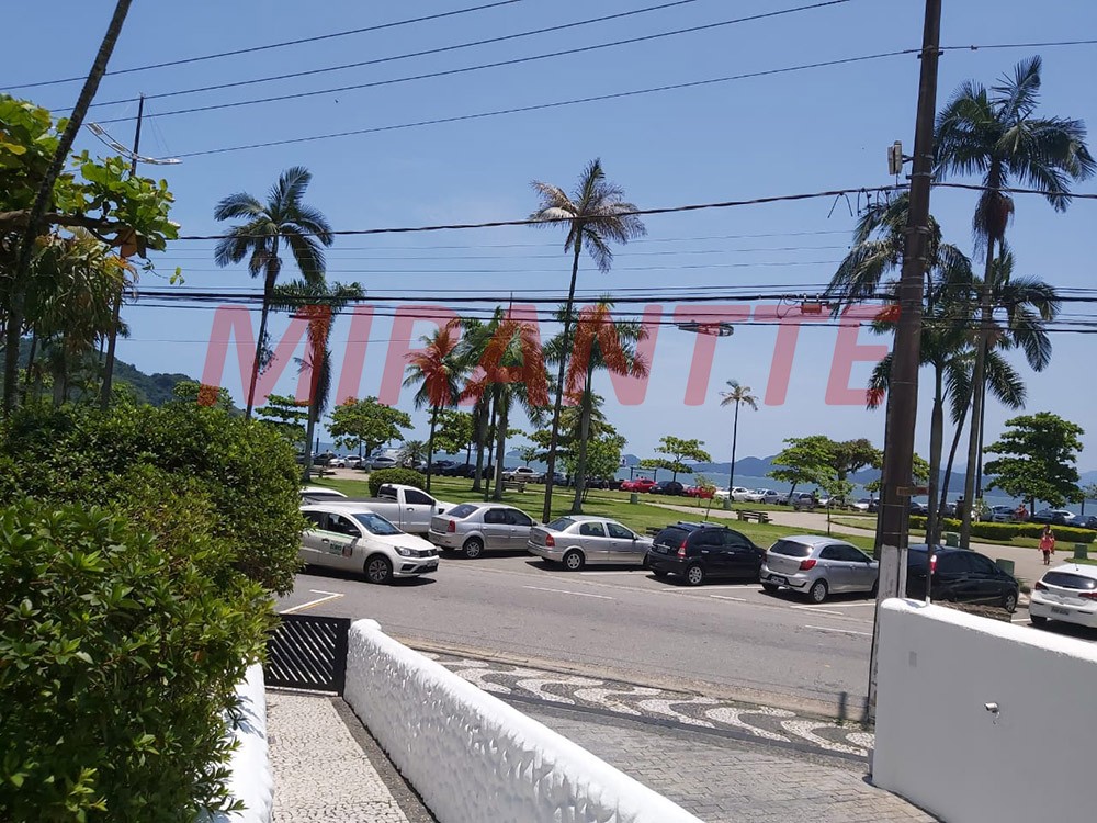 Apartamento com 3 quartos em Ponta da Praia