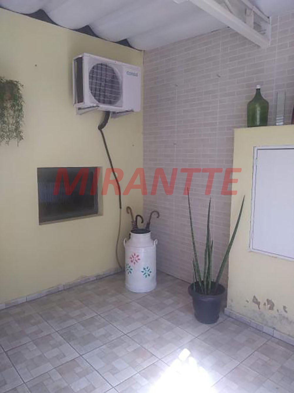 Sobrado de 160m² com 4 quartos em Jardim Brasil