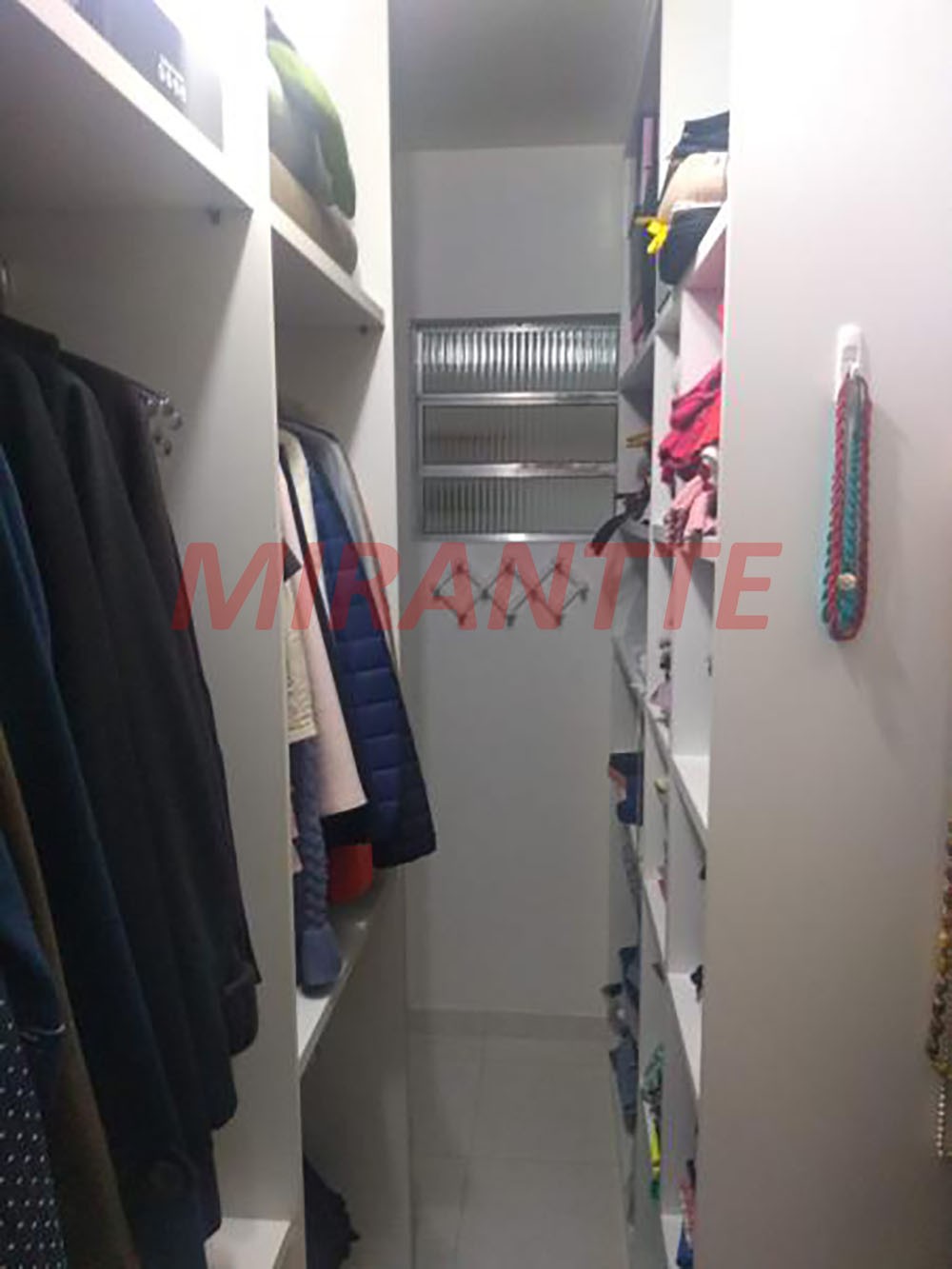 Sobrado de 160m² com 4 quartos em Jardim Brasil