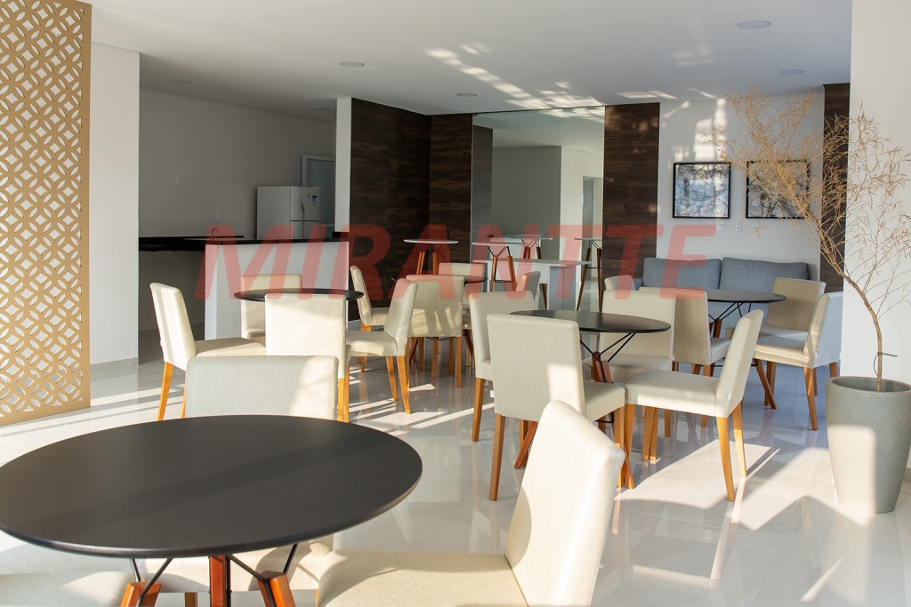 Apartamento de 60m² com 2 quartos em Parada Inglesa