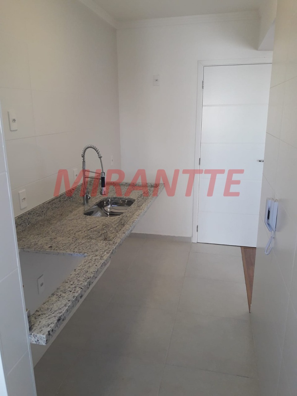 Apartamento de 55m² com 2 quartos em Parada Inglesa