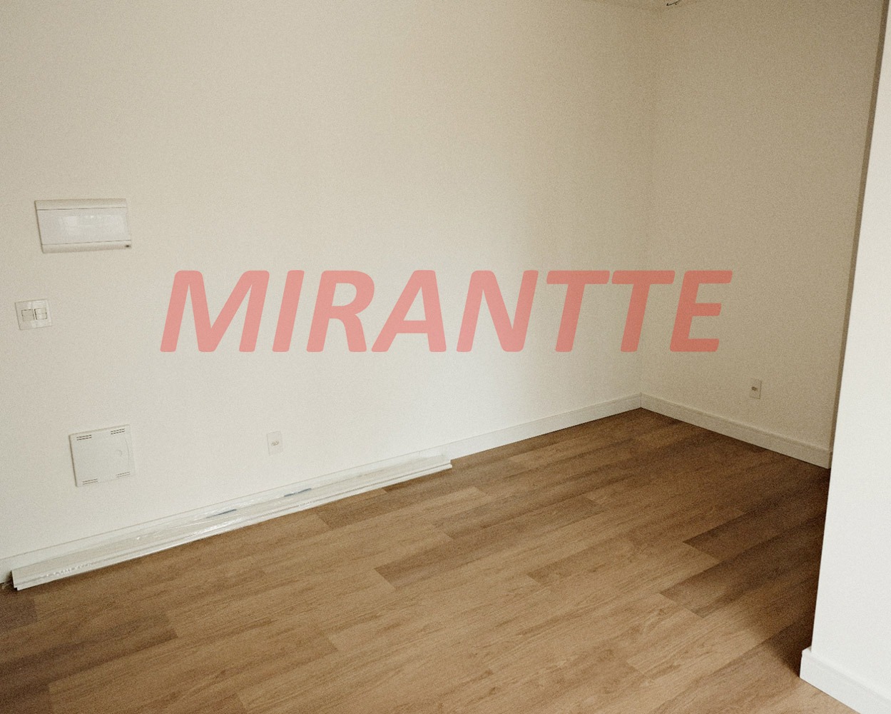 Apartamento de 55m² com 2 quartos em Parada Inglesa