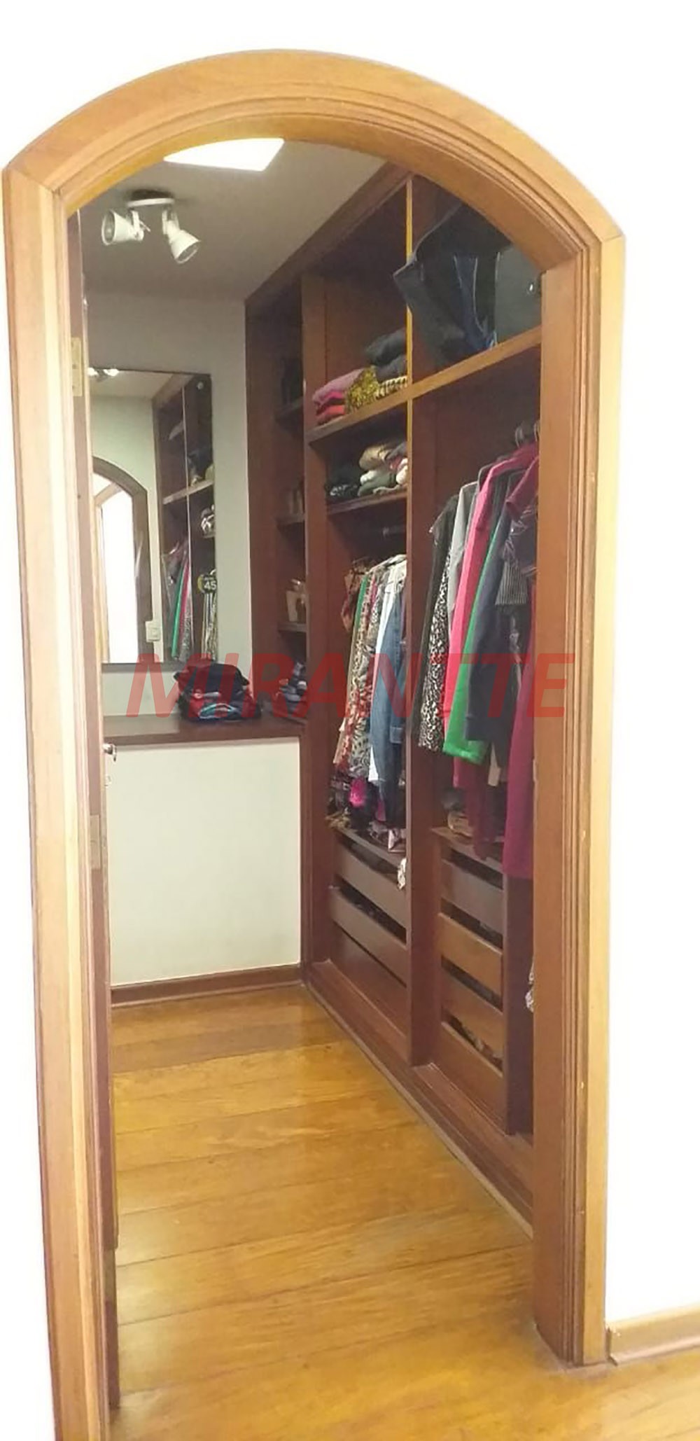 Sobrado de 300m² com 3 quartos em Palmas Do Tremembé