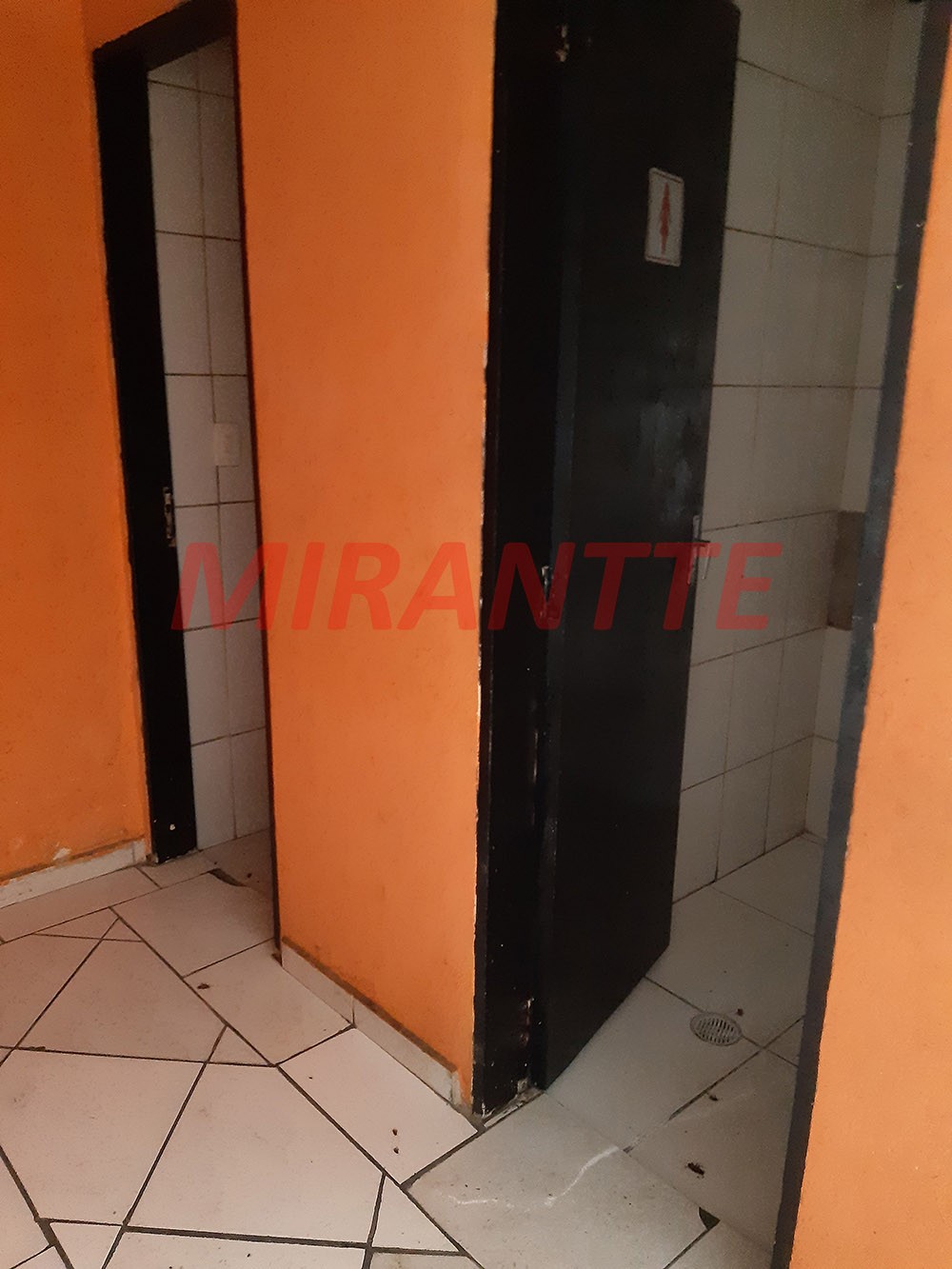 Sobrado de 617m² em Santana