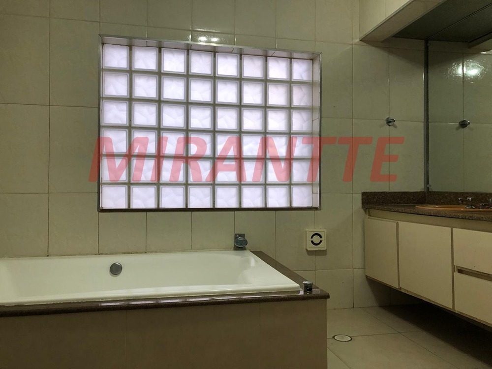Sobrado de 302m² com 3 quartos em Jardim São Paulo