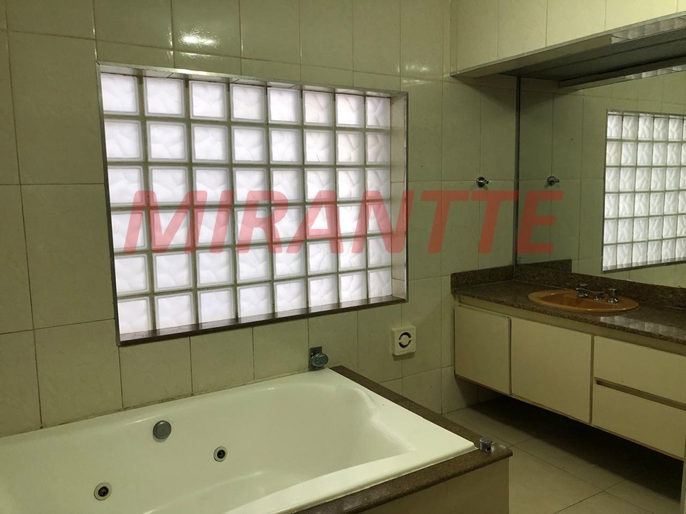 Sobrado de 302m² com 3 quartos em Jardim São Paulo