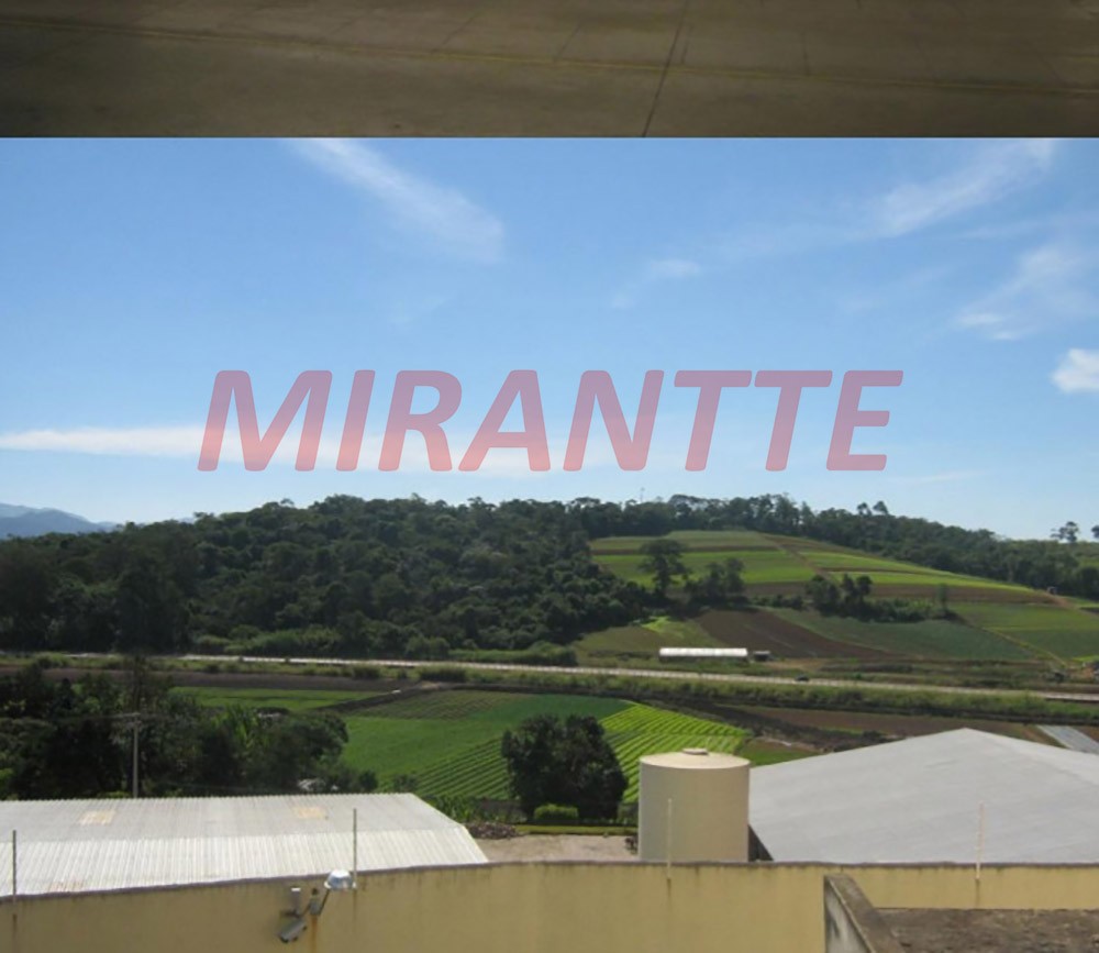 Galpao em Arujazinho