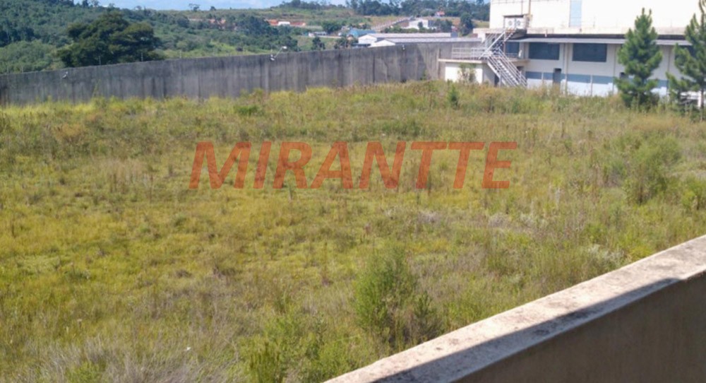 Galpao em Arujazinho