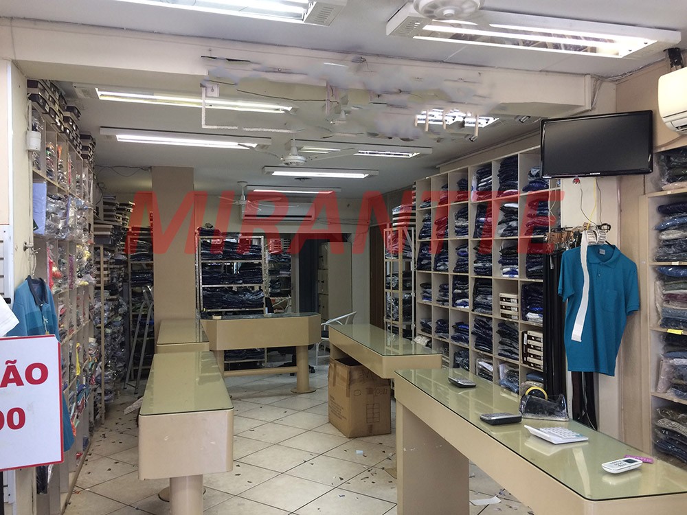 Comercial de 250m² em Santana