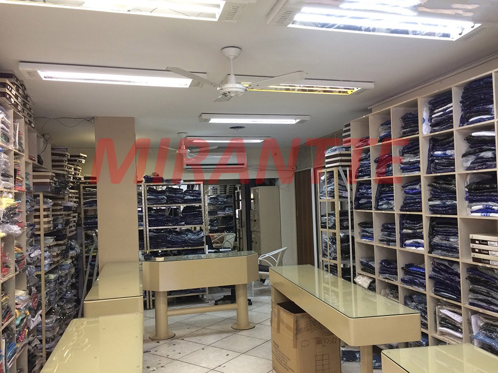 Comercial de 250m² em Santana