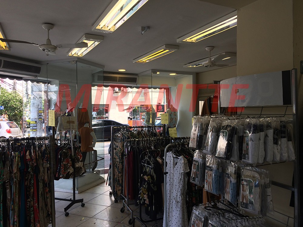 Comercial de 250m² em Santana