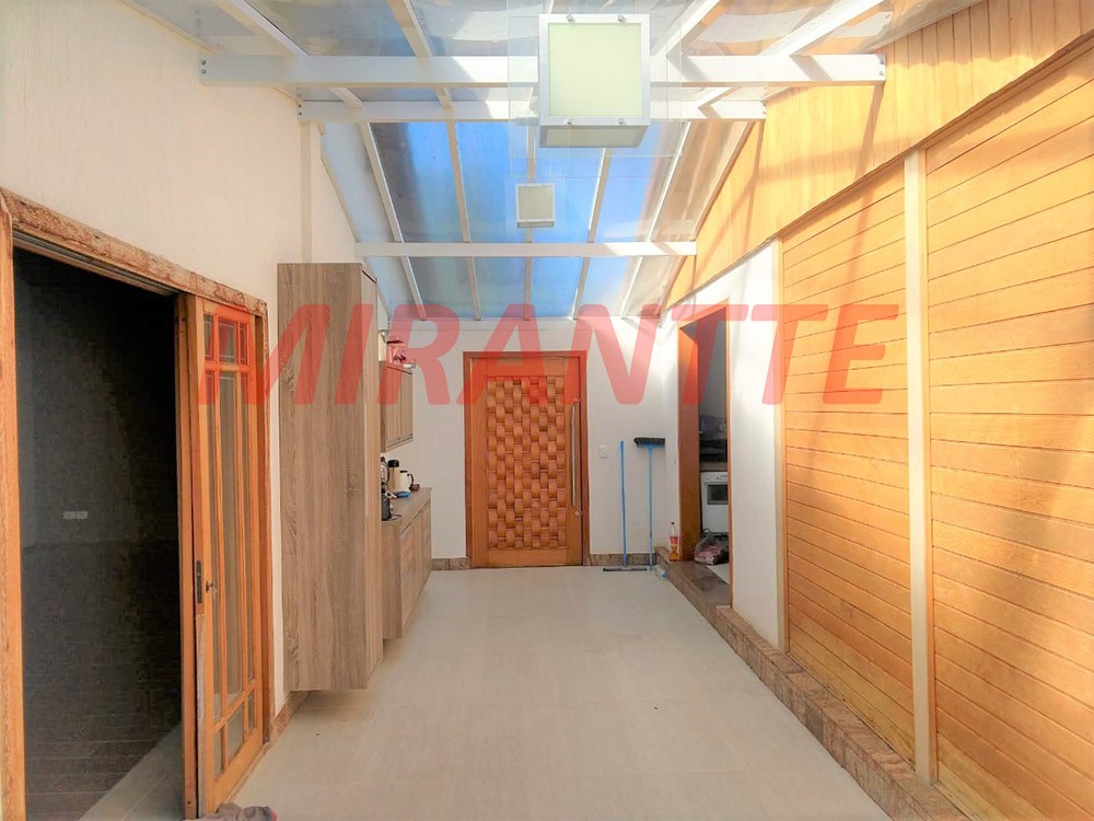 Sobrado de 700m² com 6 quartos em RIO ACIMA