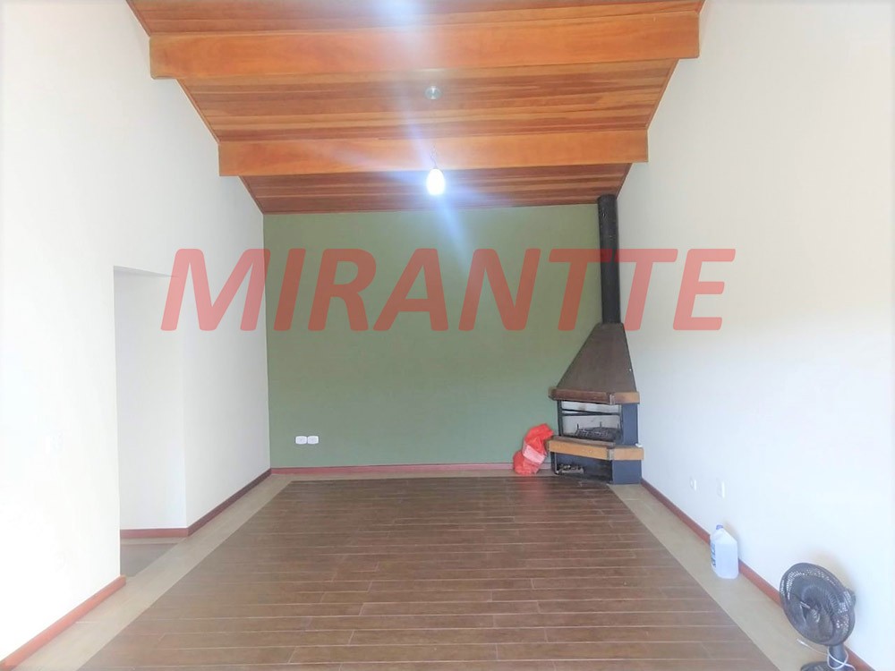 Sobrado de 700m² com 6 quartos em RIO ACIMA