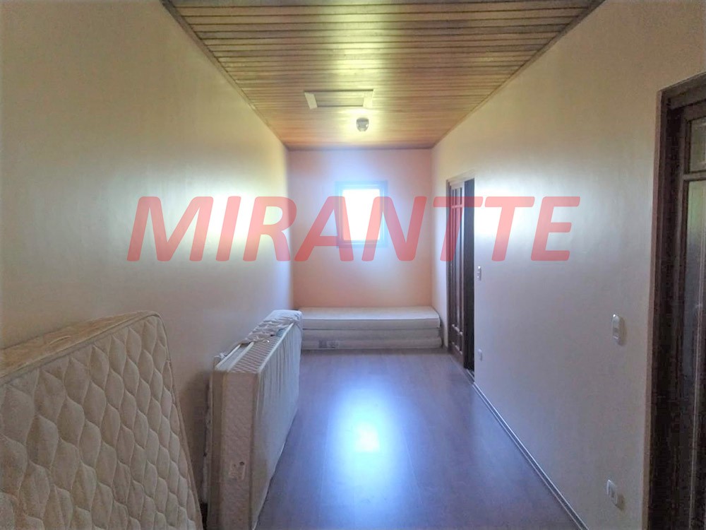 Sobrado de 700m² com 6 quartos em RIO ACIMA
