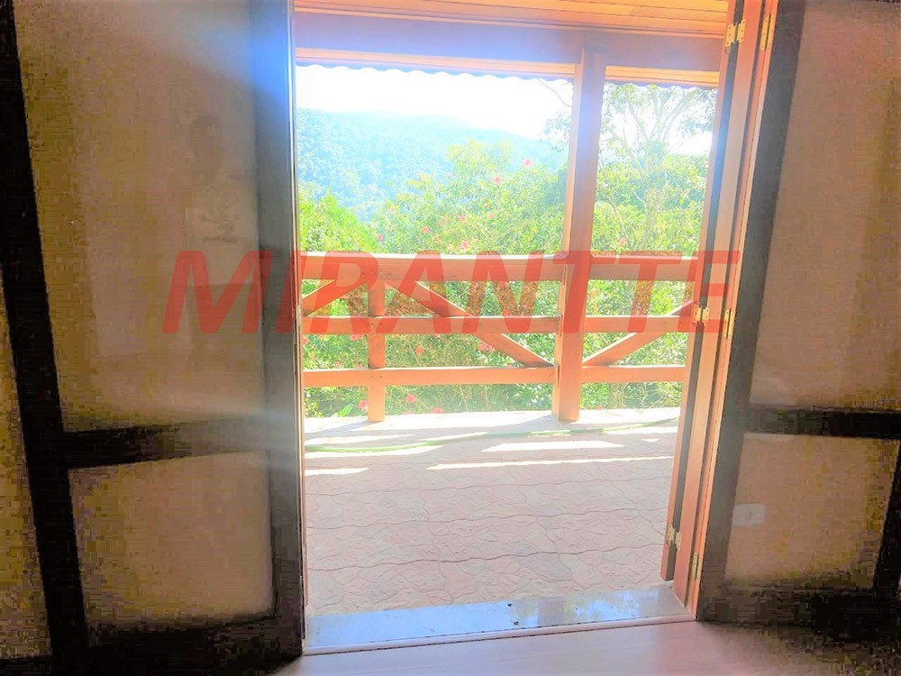 Sobrado de 700m² com 6 quartos em RIO ACIMA