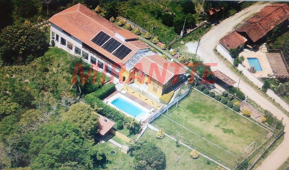 Sobrado de 700m² com 6 quartos em RIO ACIMA