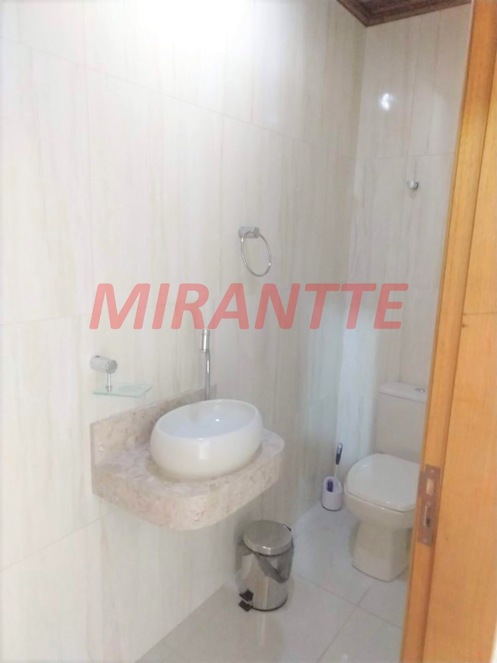 Sobrado de 700m² com 6 quartos em RIO ACIMA