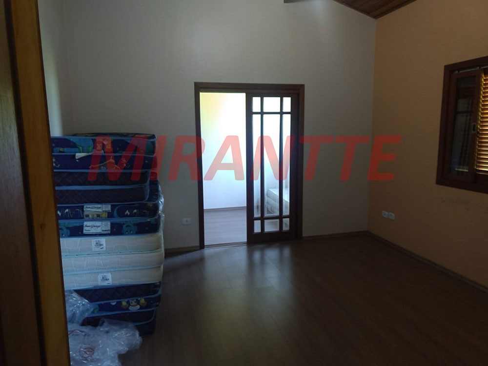 ChÁcara de 700m² com 6 quartos em VILA MACHADO