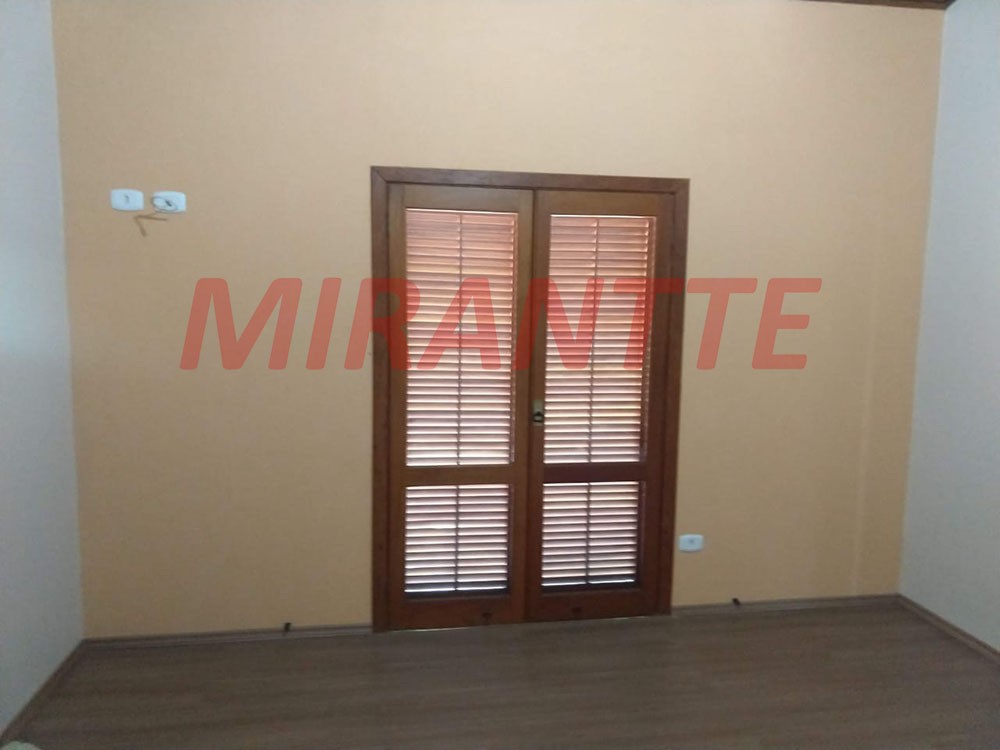 Chácara de 700m² com 6 quartos em VILA MACHADO