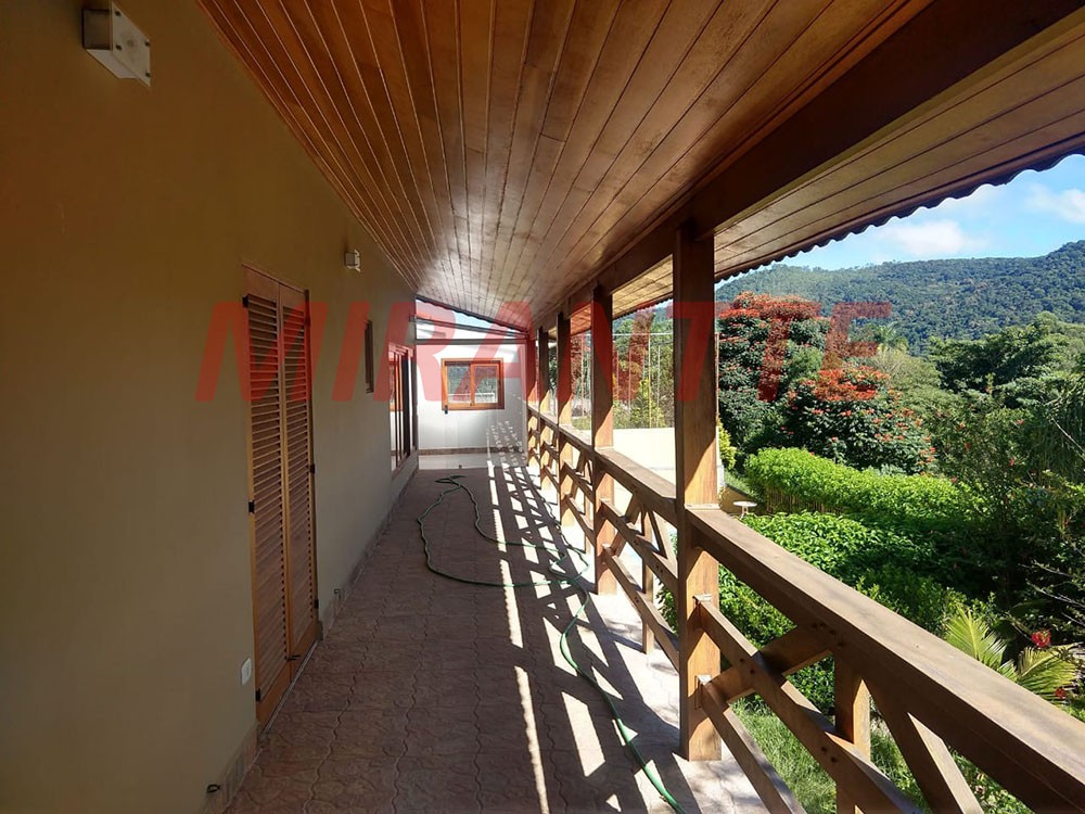 Chácara de 700m² com 6 quartos em VILA MACHADO