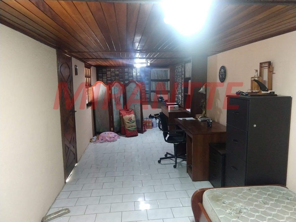 Chácara de 700m² com 6 quartos em VILA MACHADO