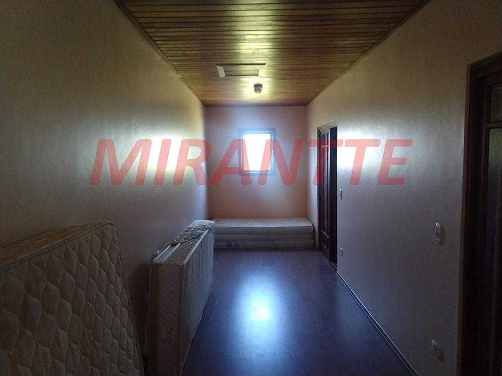 Chácara de 700m² com 6 quartos em VILA MACHADO