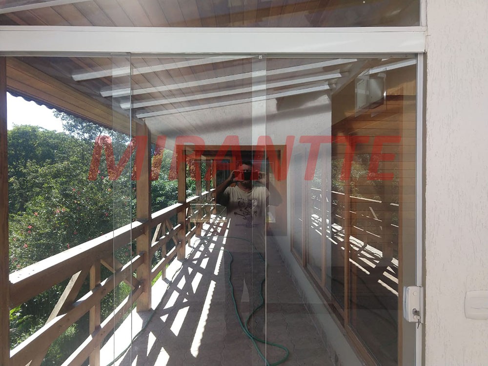 Chácara de 700m² com 6 quartos em VILA MACHADO