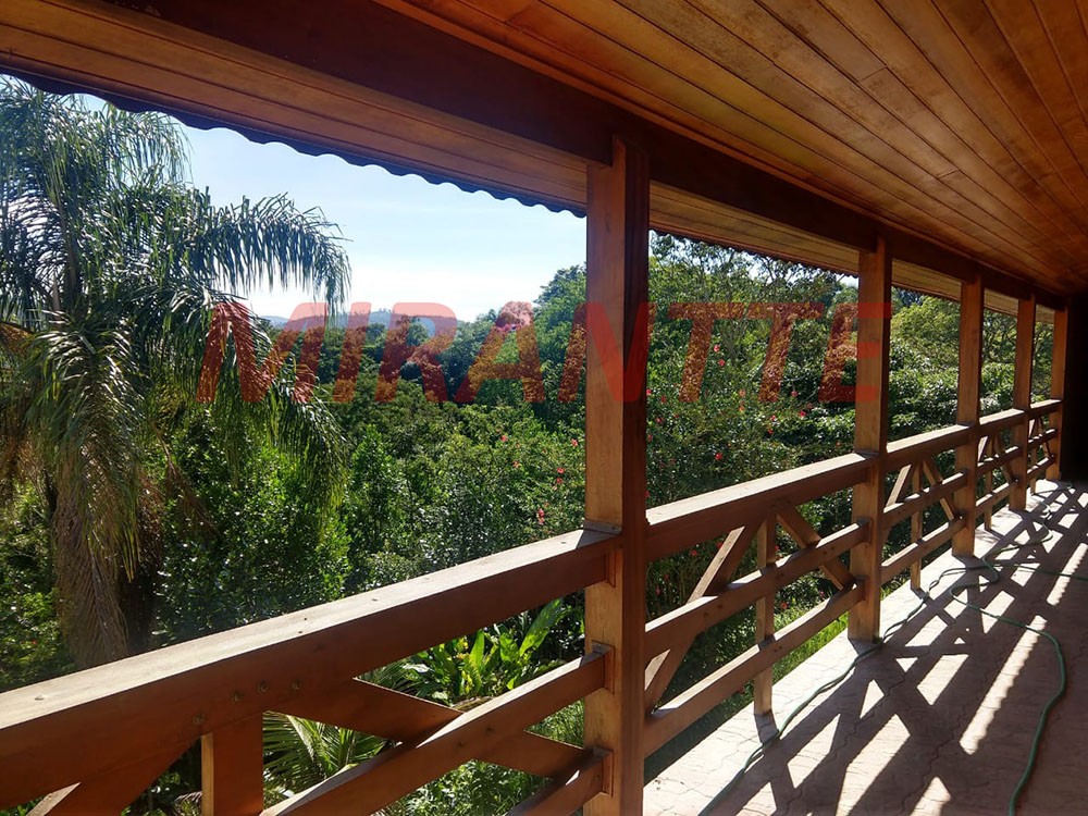 Chácara de 700m² com 6 quartos em VILA MACHADO