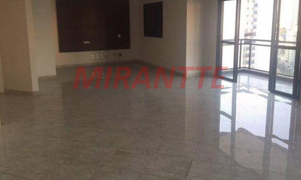 Apartamento de 180m² com 4 quartos em Centro