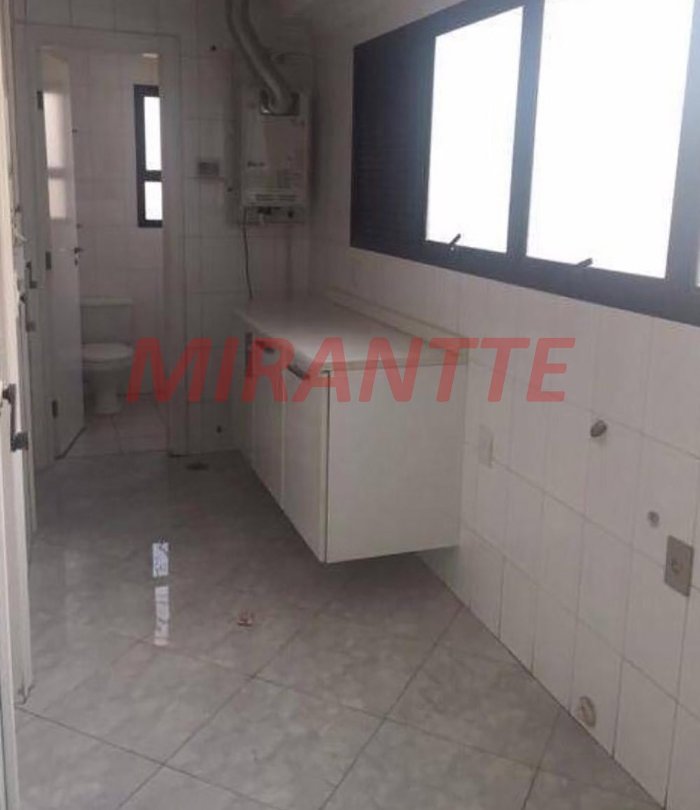 Apartamento de 180m² com 4 quartos em Centro