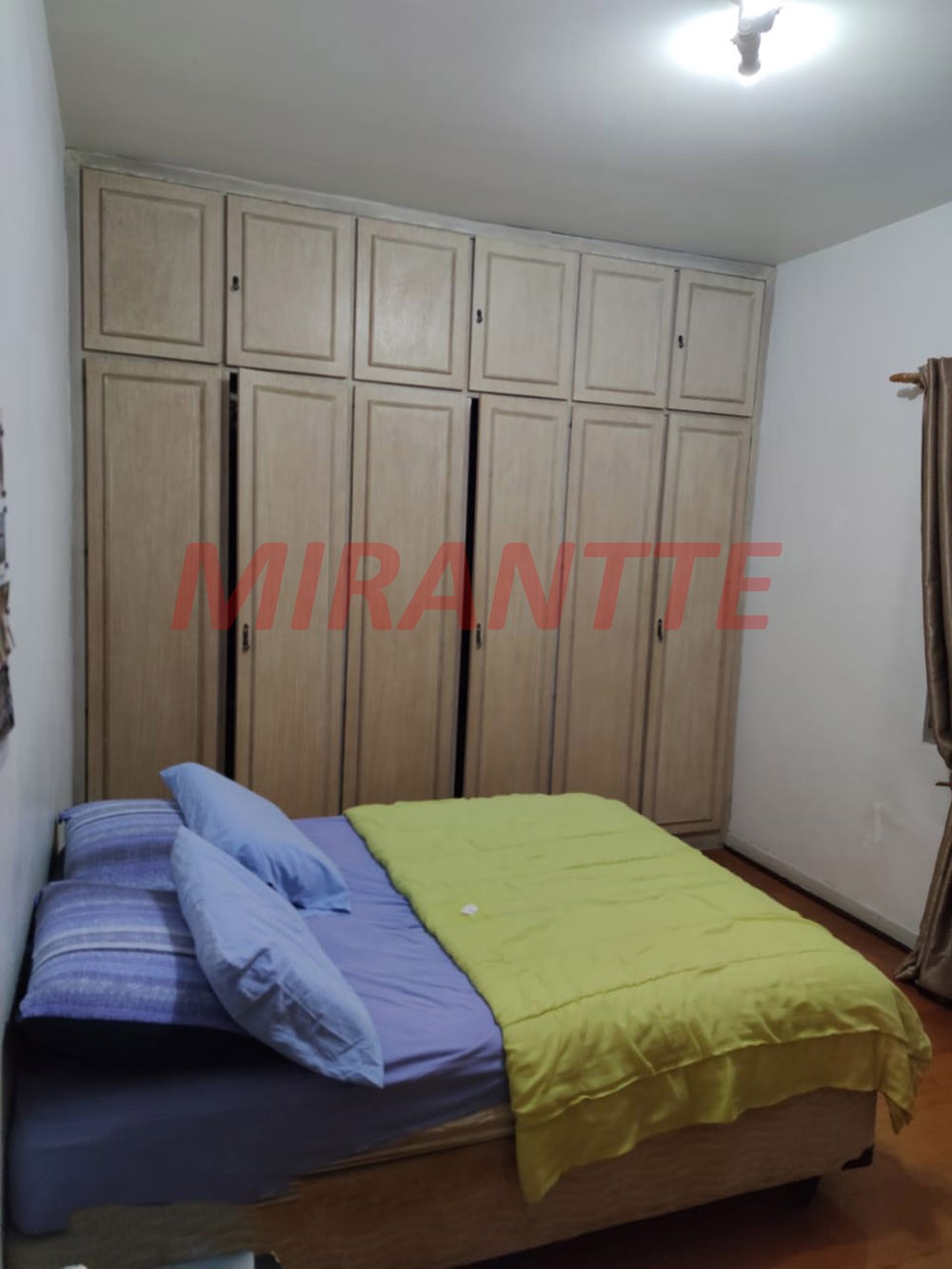 Sobrado de 200m² com 3 quartos em Santana