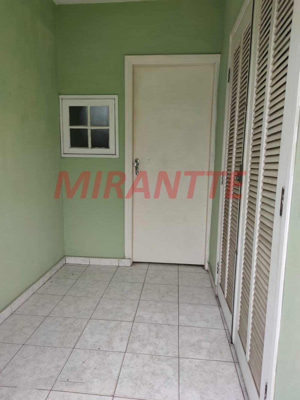Sobrado de 200m² com 3 quartos em Santana